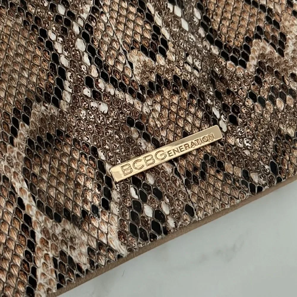 BCBGeneration Clutch EUC